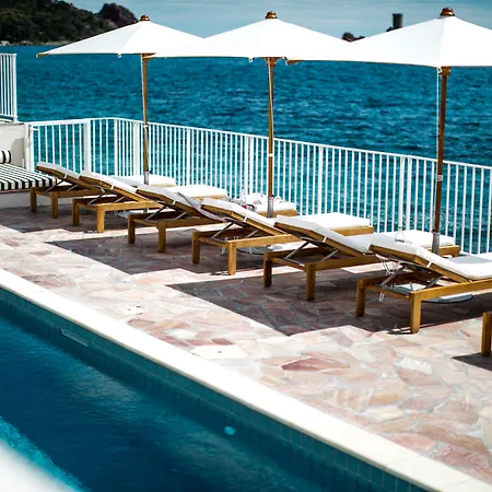 Hotel Les Roches Rouges, A Beaumier 5*