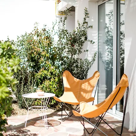 מלון Les Roches Rouges, A Beaumier 5*