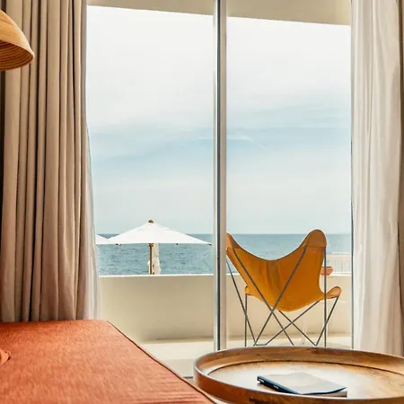 Les Roches Rouges, A Beaumier Hotel 5*