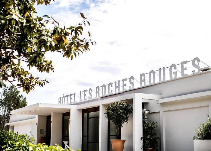מלון Les Roches Rouges, A Beaumier 5*
