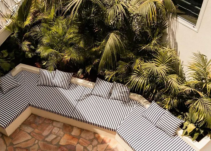 Hotell Les Roches Rouges, A Beaumier Saint-Raphaël