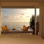 Hotel Les Roches Rouges, A Beaumier Saint-Raphaël