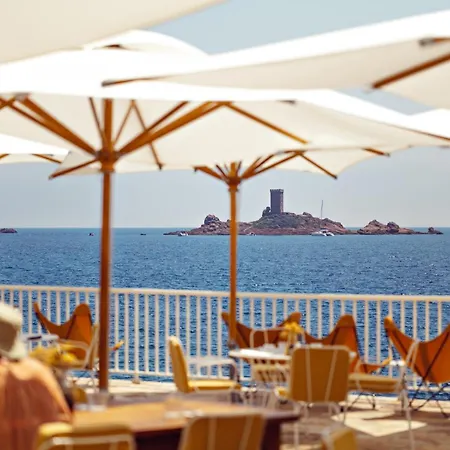 Les Roches Rouges, A Beaumier Hotel Saint-Raphael (Var)