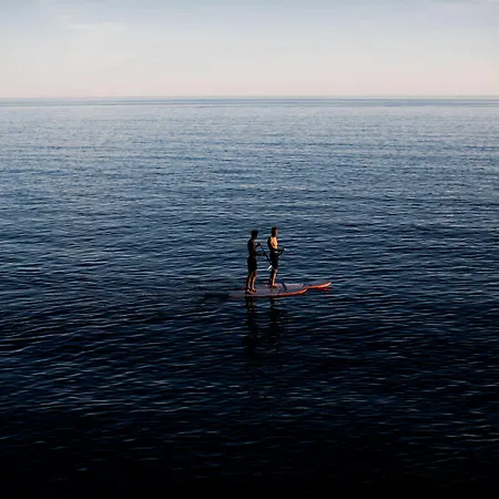 Les Roches Rouges, A Beaumier 5*