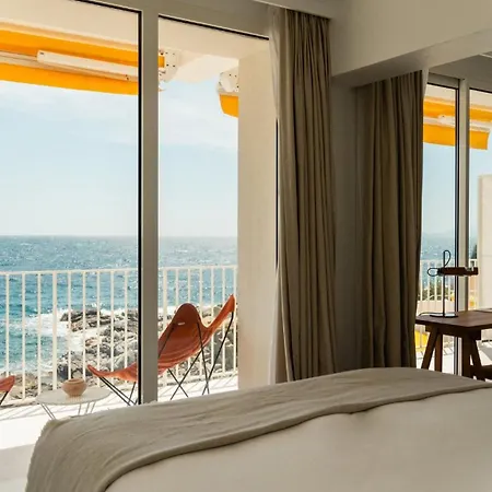 Les Roches Rouges, A Beaumier Saint-Raphaël