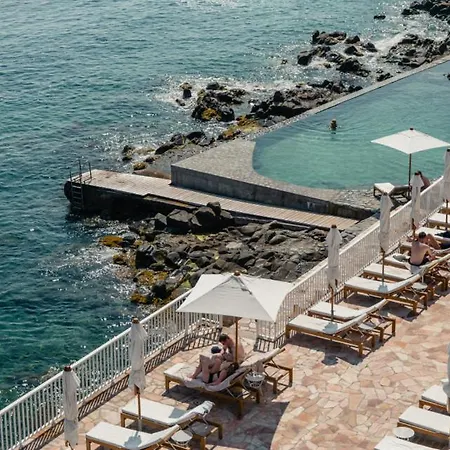 Hotel Les Roches Rouges, A Beaumier 5*
