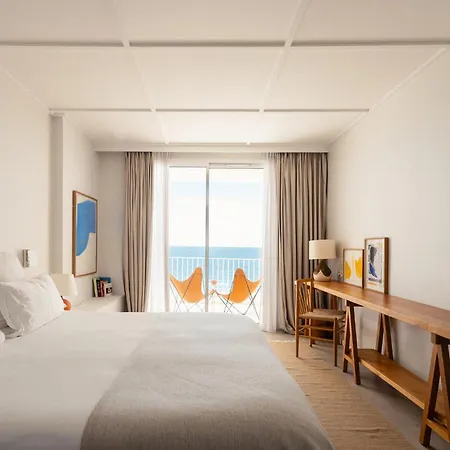 Les Roches Rouges, A Beaumier Saint-Raphaël