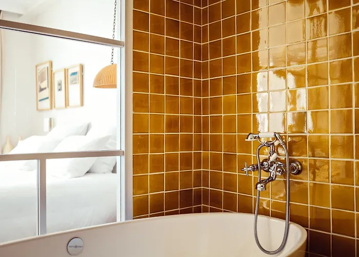 Les Roches Rouges, A Beaumier Hotel 5*